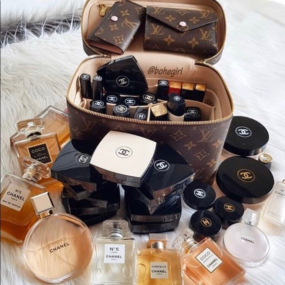 Meet your Posher, Janet elisabeth - Picture 3 of 11